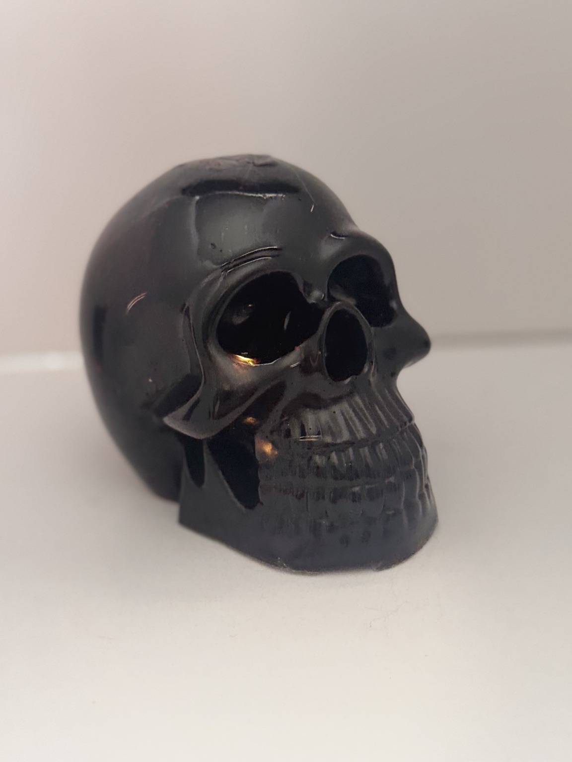 Lets resin skull with lights